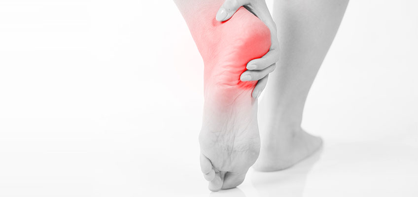 pain in right foot heel